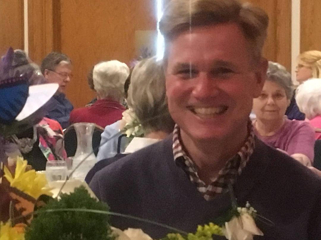 I attended the volunteer luncheon today for McLaren Macomb Hospital where I received my 5 year pin. It was a nice afternoon and a beautiful facility where it was held. Summer seems to be showing signs, the temperature for