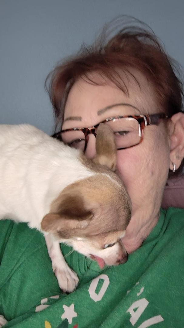 She's always got to have attention when she knows I'm busy doing something, I realize with three dogs I need three sets of hands, lol