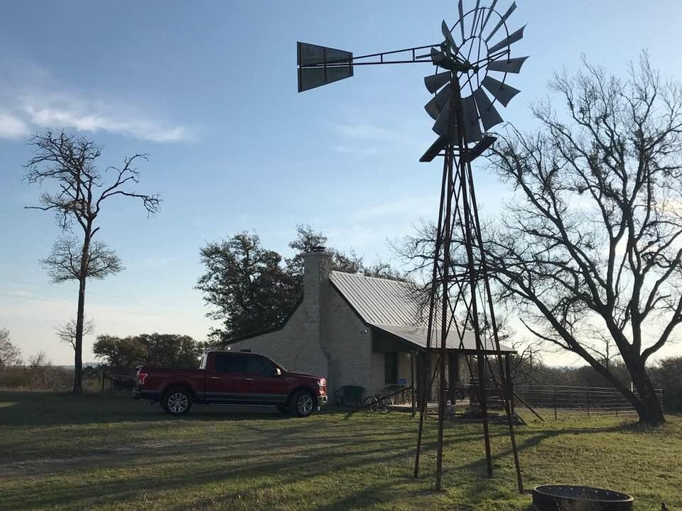 Crisp, windy morning — enjoying the peaceful, country life just north of Fredericksburg.