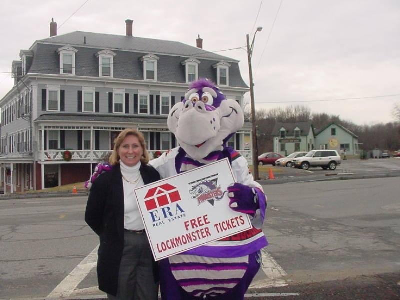 Louie and Dawn Hanging in Central Sq Chelmsford
