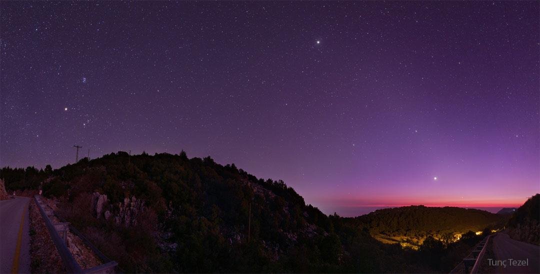 After Sunset Planet Parade
Image Credit & Copyright: Tunc Tezel (TWAN)
Explanation: Look up tonight and see a whole bunch of planets. Just after sunset, looking west, planets Venus, Saturn, Jupiter and Mars will all be sim