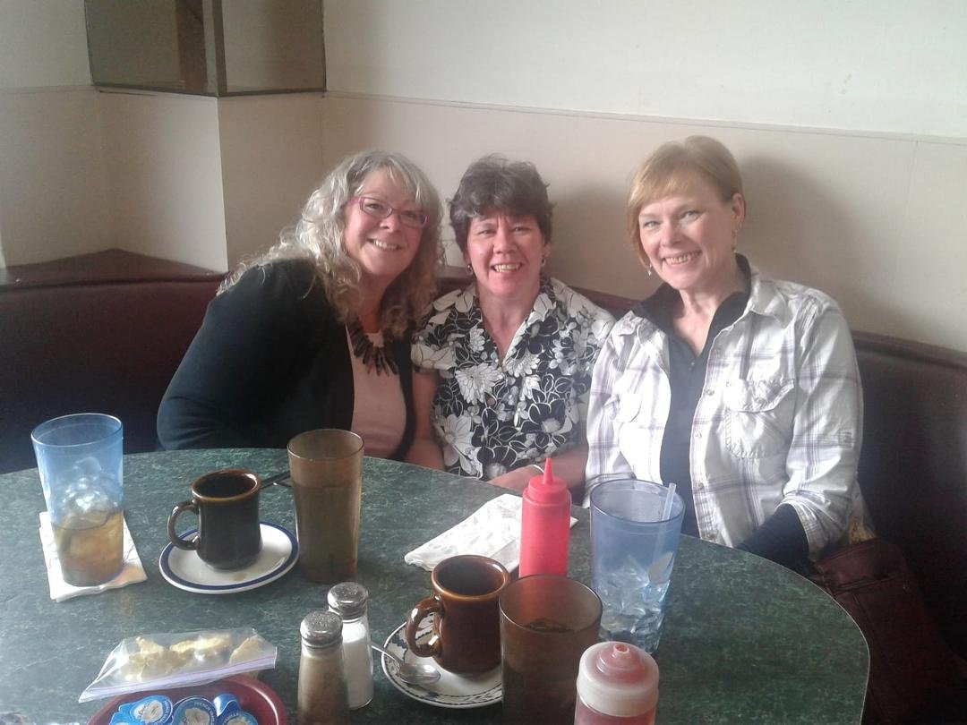 had a wonderful visit with my cousin Vickie on the left and sister Ola on the right and share wonderful old and new memories.