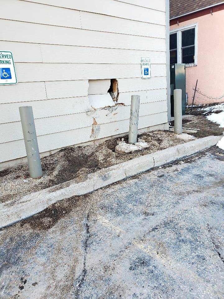 Well it happened again 3rd year in a row. When some one like Debbie Roth and others warn it is slick on Grand believe them unless, you have very good insurance This is the back of the Gold Mt. Apartments on Main