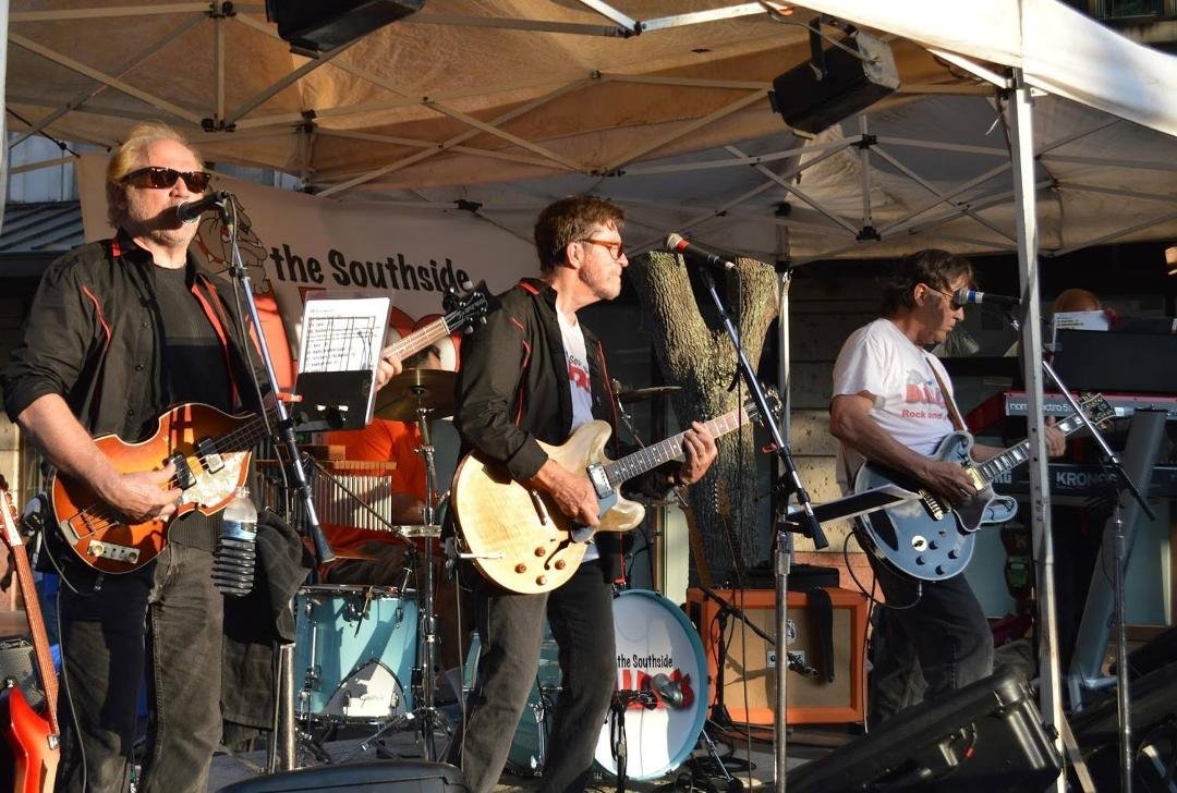 Playing First Friday again on April 7th ... Come see us and say hello!
The Southside BULLDOGS