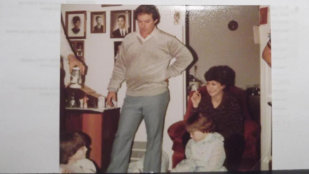 It's a Throw-Back Christmas Thursday.
Christmas at Mom & Dad's house in Detroit.
In attendance Mike, MaryAnn, Sylvia & Cindy.
I think that's Ed's hand with the beer can.