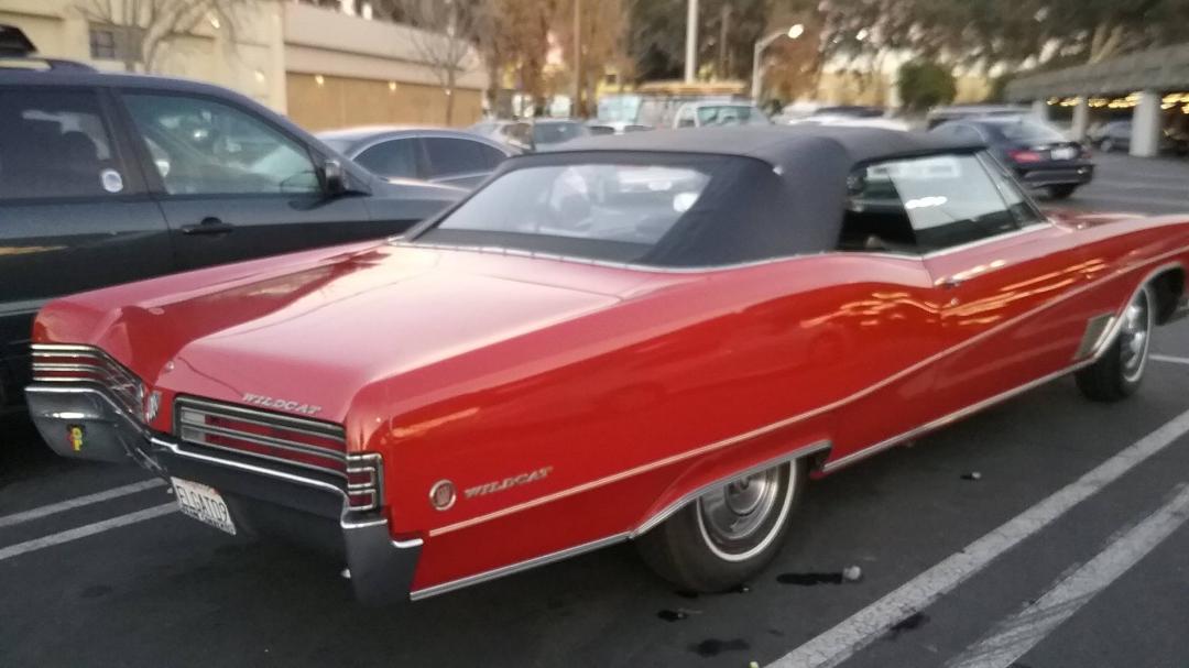 Keith Lynds' album, My Riviera meets another Buick convertible at Safeway