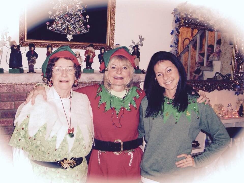 I sure miss my mom..she was a fabulous Elf too..