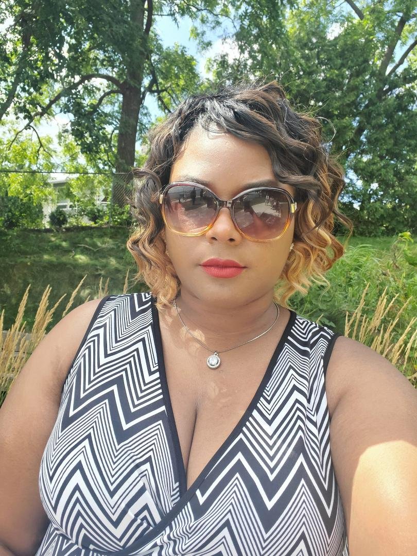 Sonja Hunter's album, Mobile uploads