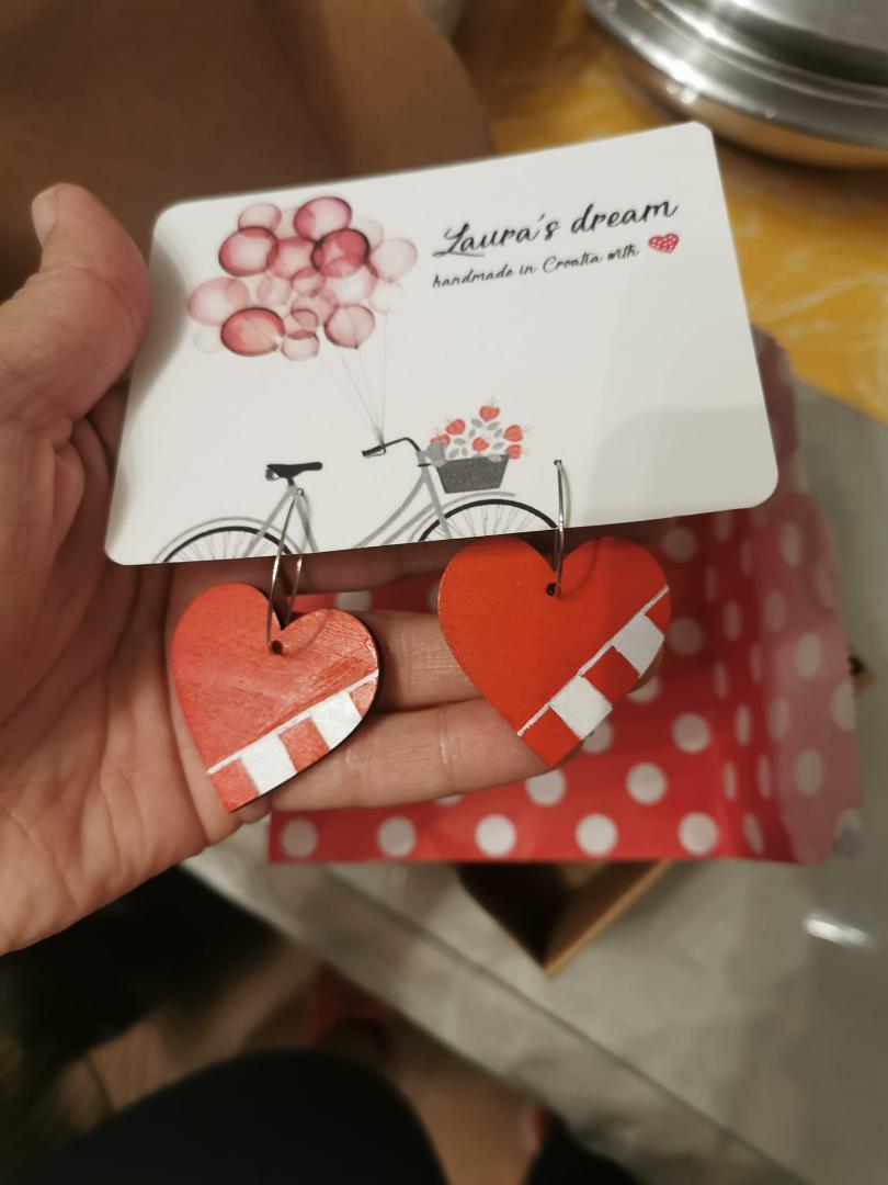 Treba imati i navijačke naušnice 🤣 Laura's dream
