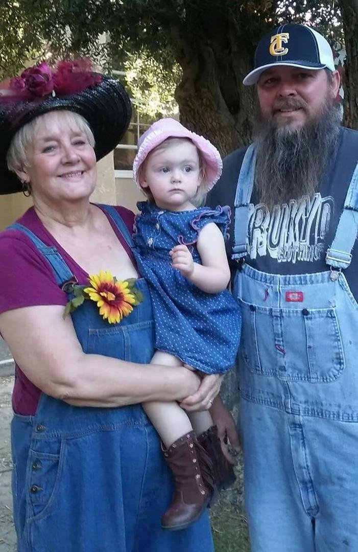 Three generations at the Fort Okie Dinner. It's a family affair!!!!