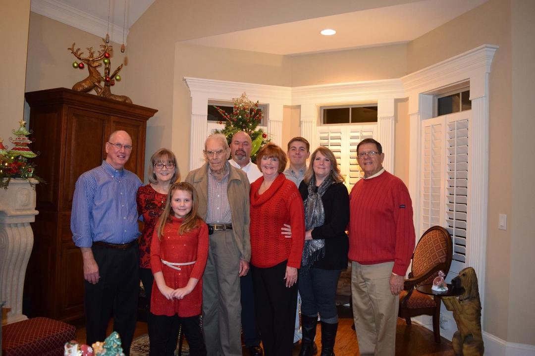 We were so blessed to spend Christmas with my 92 year old dad.  Attached is a picture of all of us on Christmas Eve.  For those of you who don't recognize everyone they are Fred and Karen Cheatham Baumbach, my sister and br