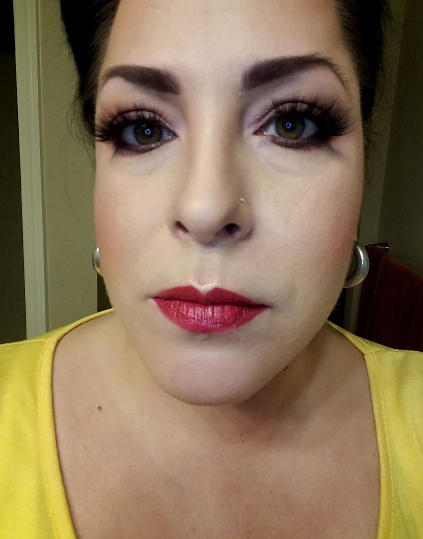 I love these lashes, but why wouldn't they stick?!!