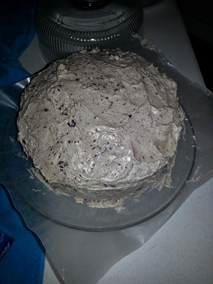 Cookies and Cream cake. Thought I would try it.