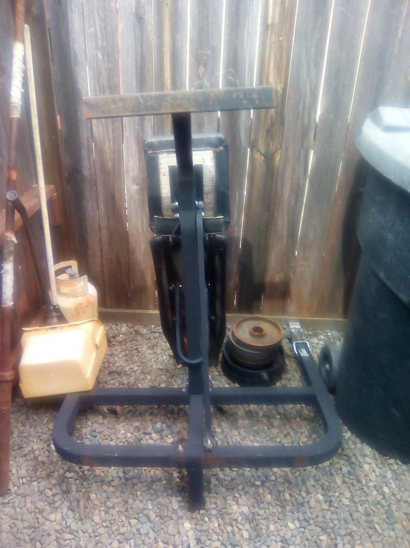 TBT- throw back Tuesday- bench press that use to be a dear friends when we use to work out! He took his life over 30 yrs ago and I've been dragging  this along with me all these yrs cause there's alot of good memories with 