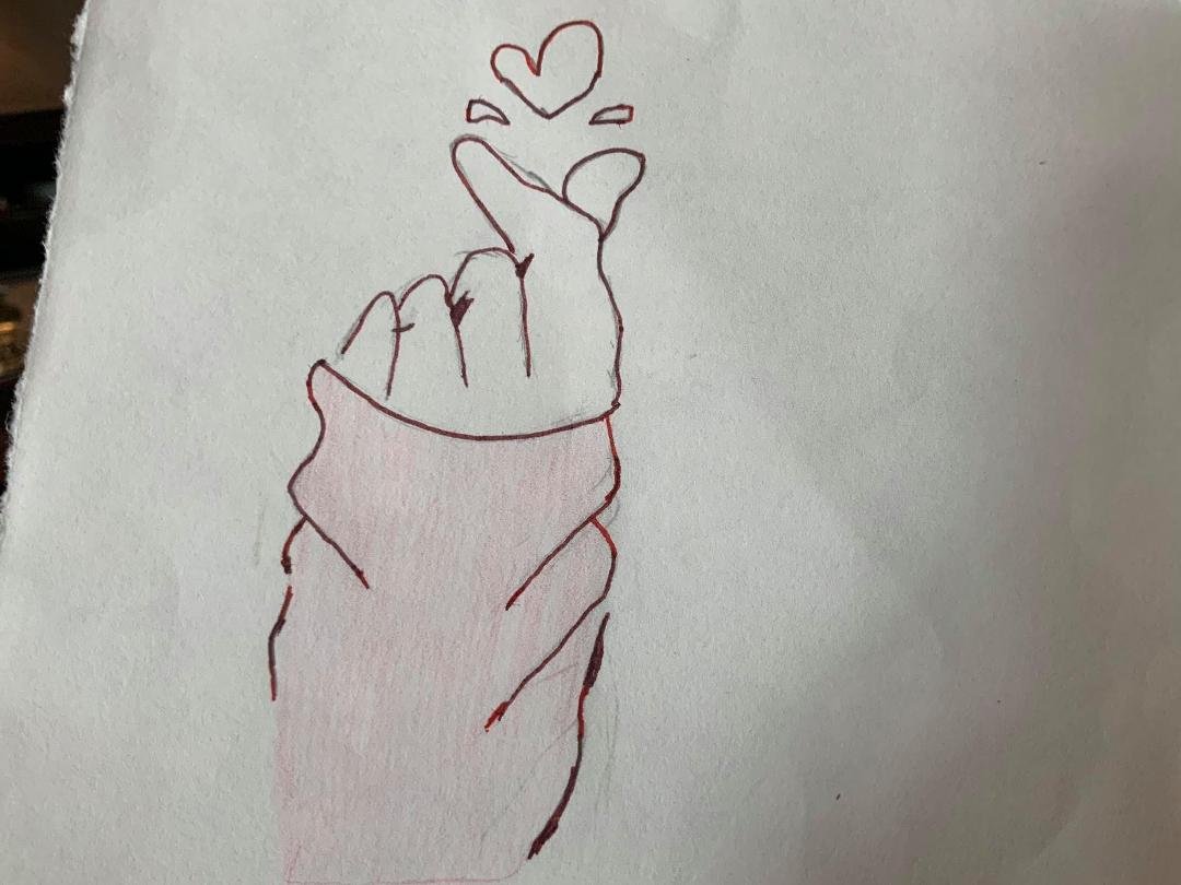 Keira, yet another budding artist!♥️♥️