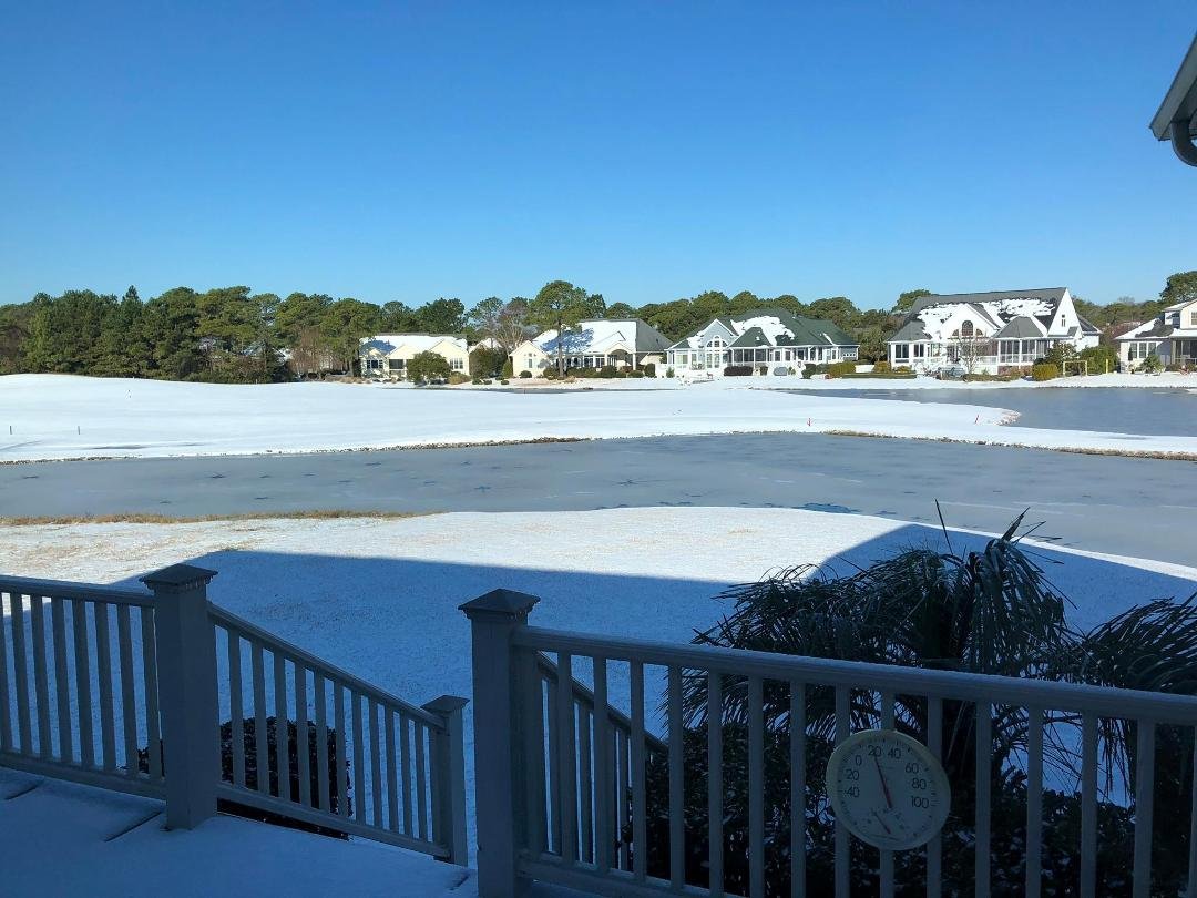 I bet I won't see any golfers going by this afternoon.