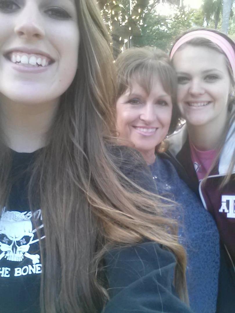 Fun Day with my Kaylee & Katy at the Zoo...Such a Great time! ..Never get enough of these day's;-)