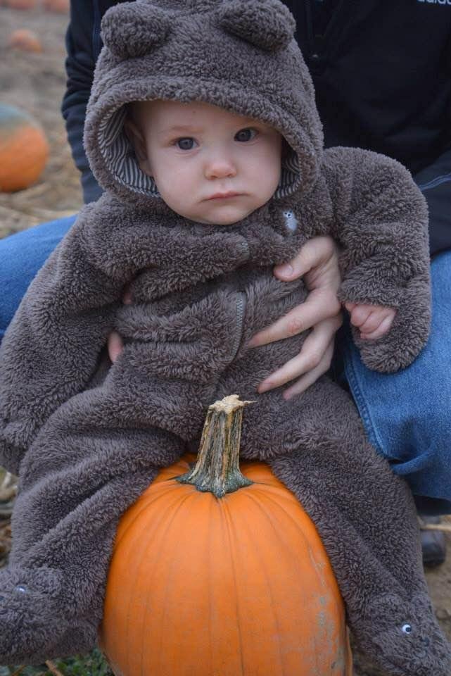 This was 4 years ago! That little bear was a Zombie this year! ❤️🎃