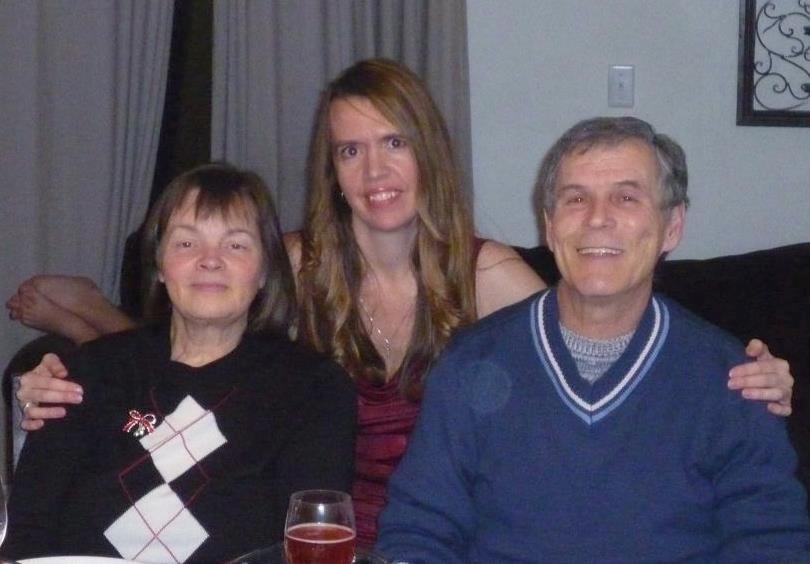 Christmas 2010 Mandy(sis)Dennis and Cathie