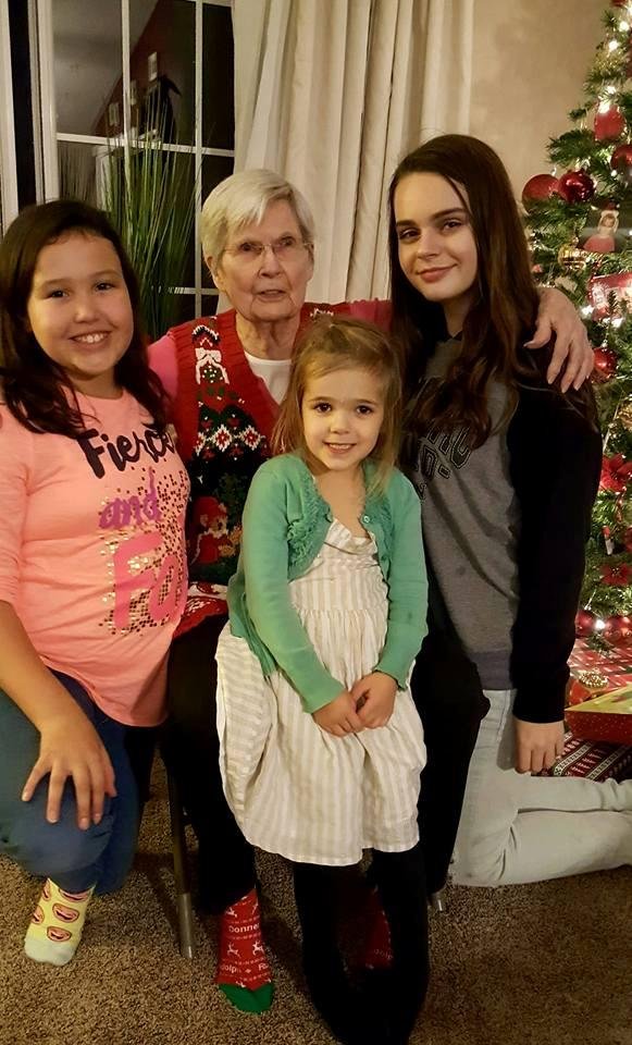 "Grandma great" and also "grandma great great" with some of her girls❤