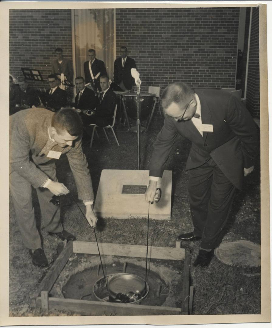 Tom Glenn's album, Photos