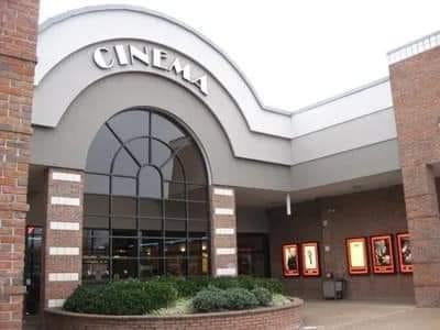 Who remembers this movie theater...$1 to get in lol