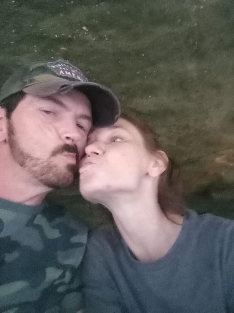 This man right here ❤️
Come on ladies. The challenge is on! If you have a man in your life who helps bring balance to your world🌎, who isn't perfect but he's perfect for you💏, who works hard 💪🏼and would do anything for