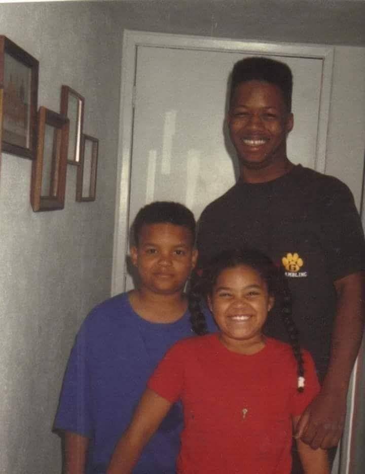 Reginald Strawder's album, Photos