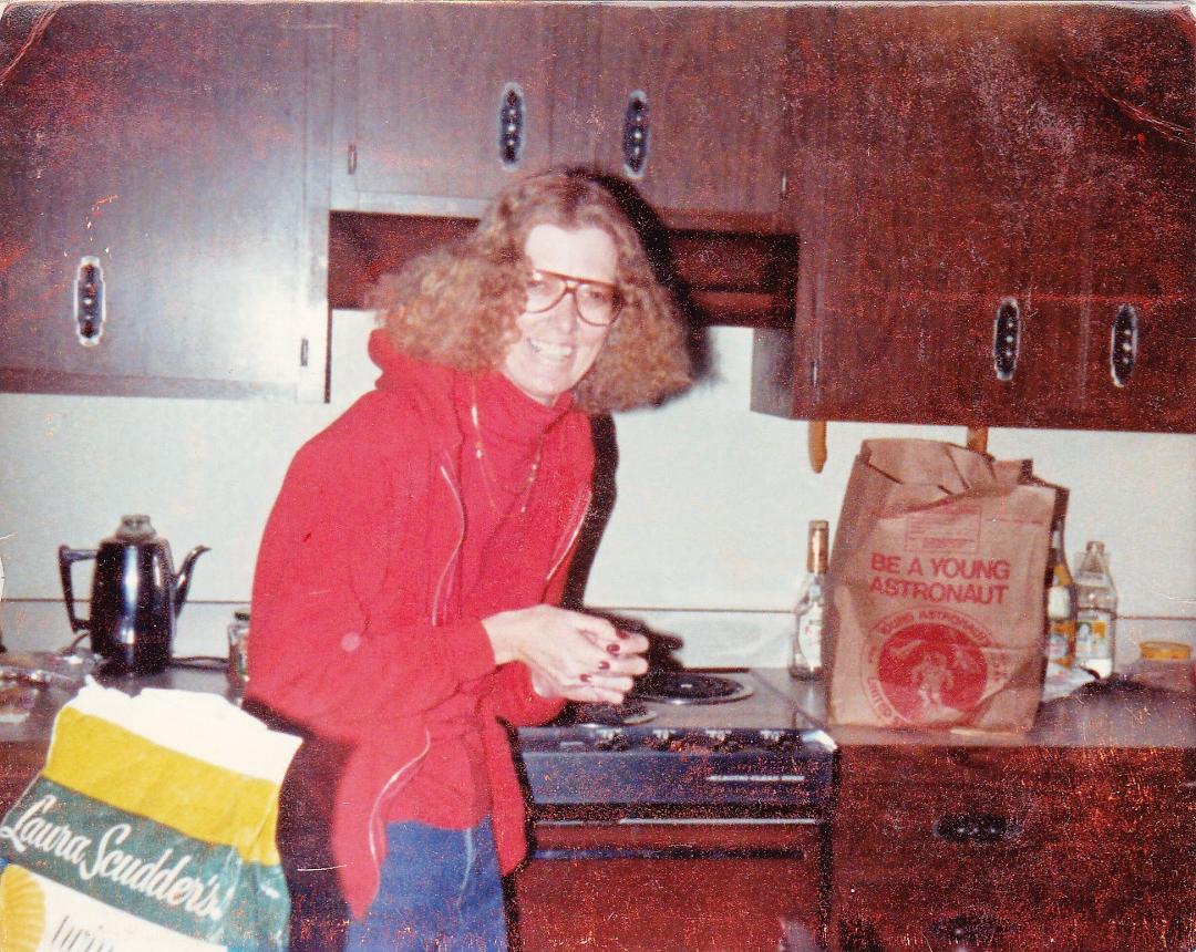 Nancy Henry's album, Photos