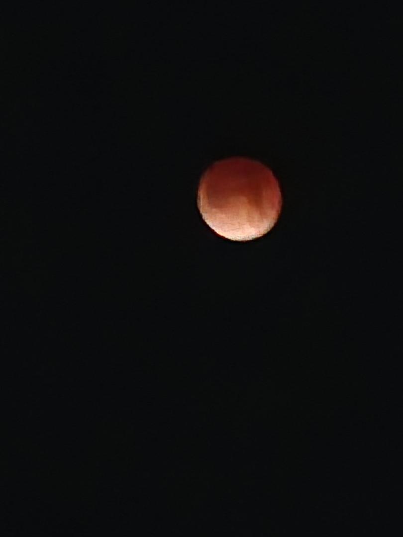 Red Moon. 3:20 am.
