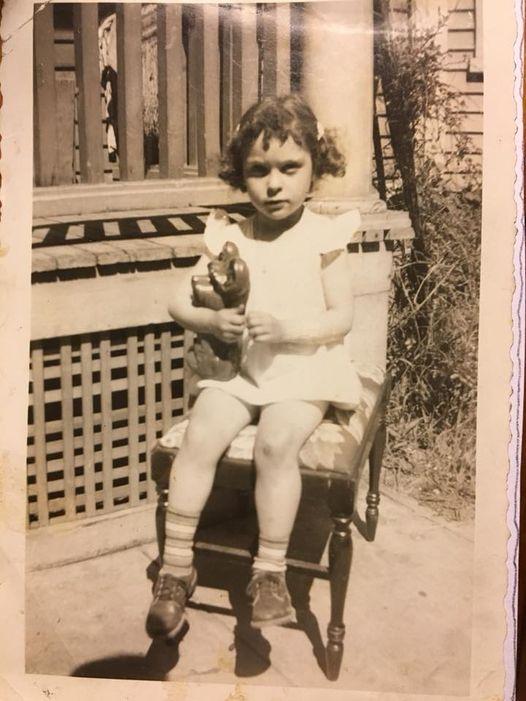 Joseph Trick's album, Photos