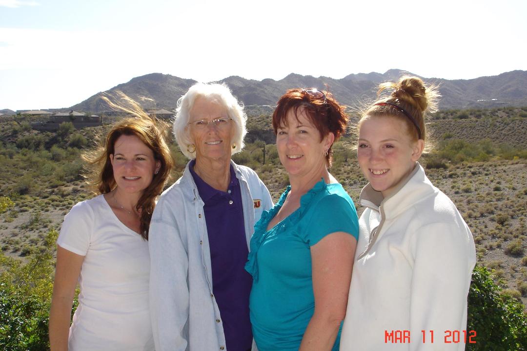 Nancy Henry's album, Photos