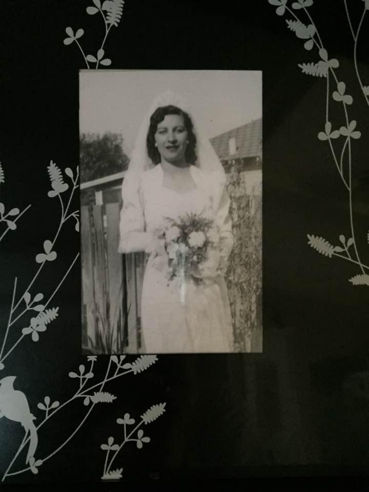Sandra Packer's album, Photos