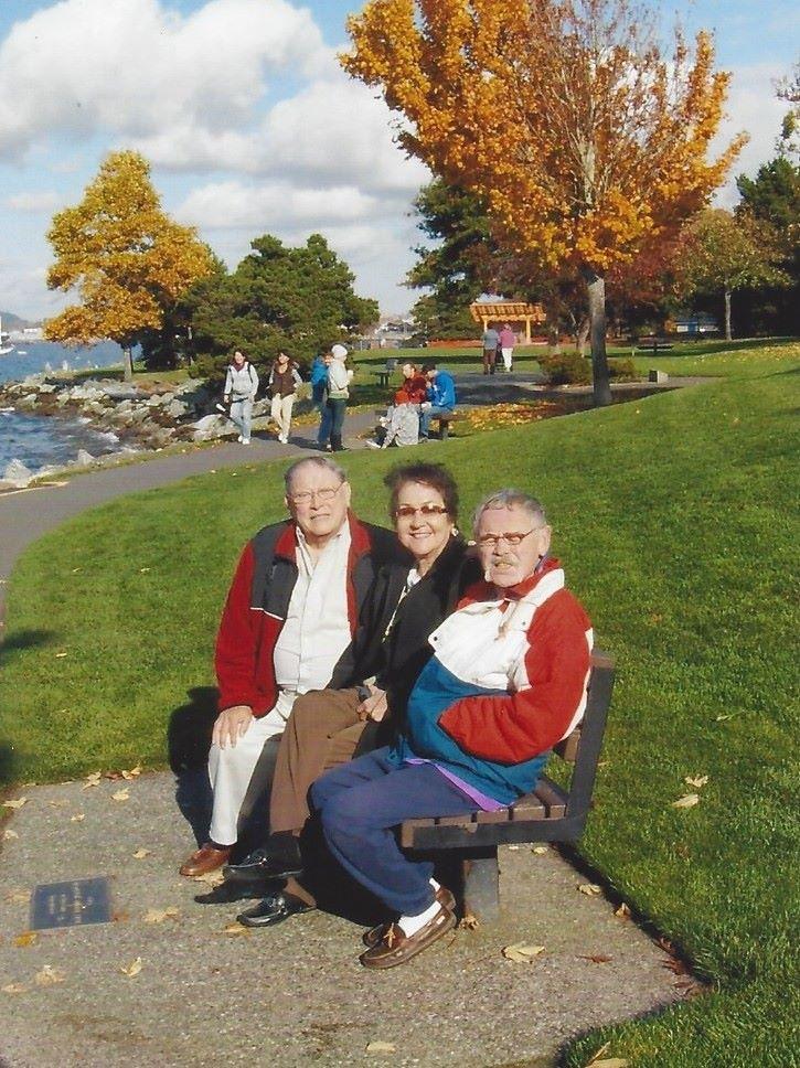 Milton Long's album, Photos