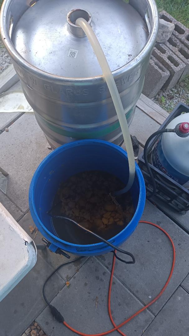 Early start on my peach brandy goin to be a hot one