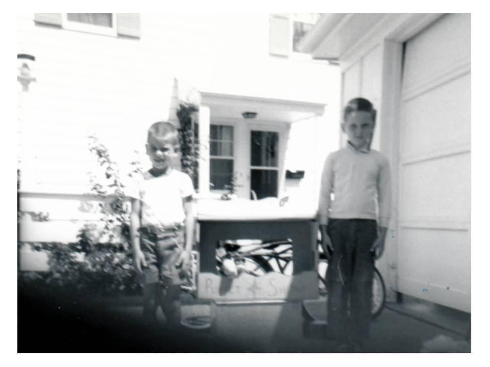 Tom Powers' album, Photos
