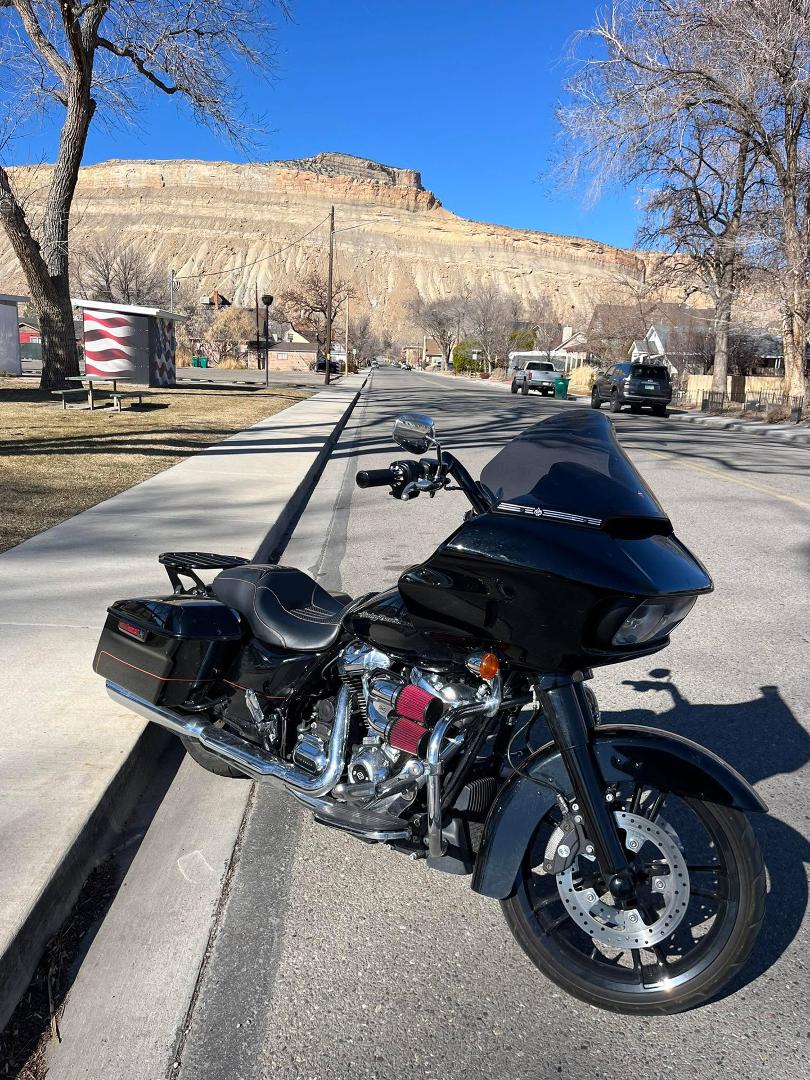 thomas johnson's album, Photos