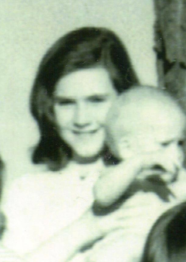 Hazel Davis' album, Photos