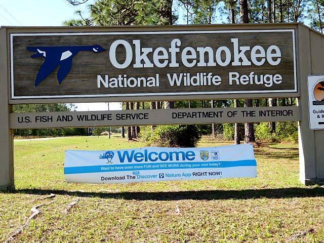 Leonard Knott's album, National Monuments and Other Facilities Run by the U.S. Govt.