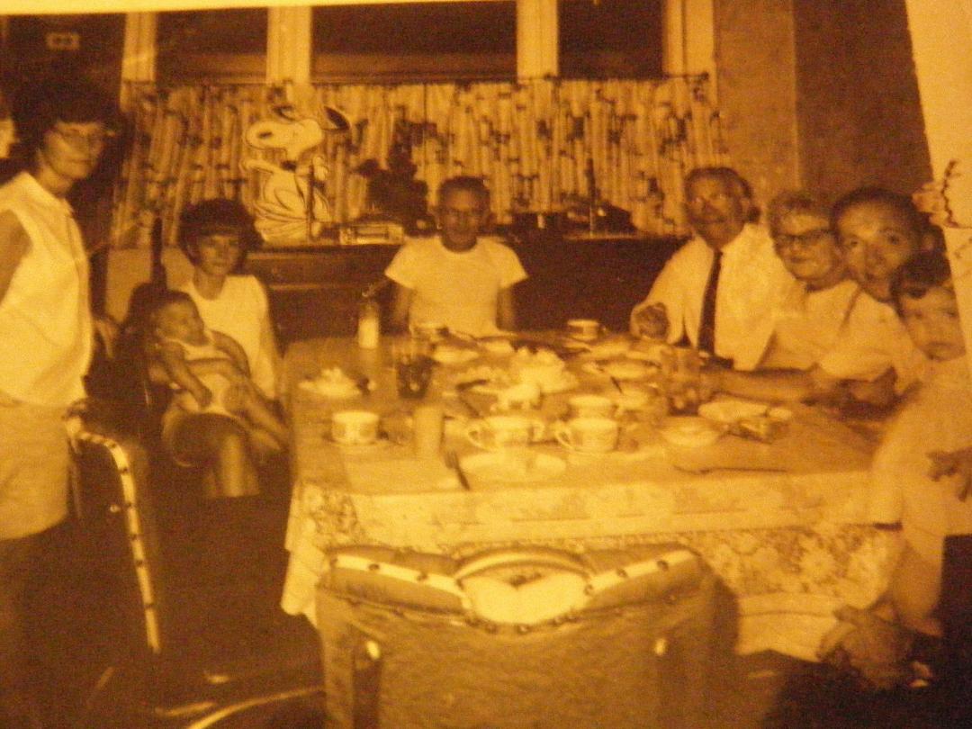 Harry Cameron's album, Photos