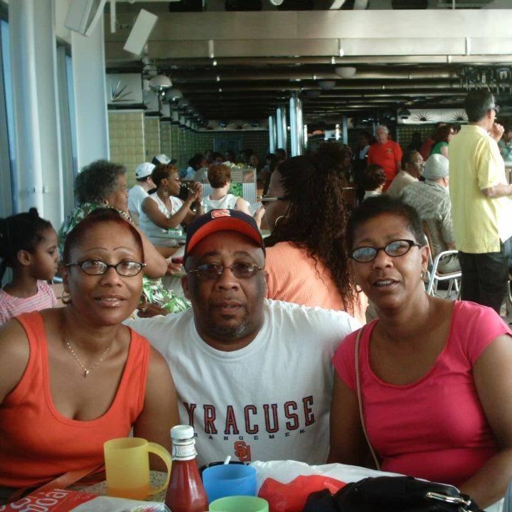 Warren Saunders's Classmates® Profile Photo