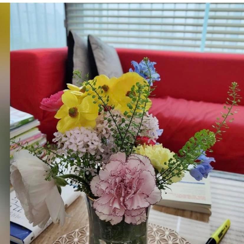 Debra Hutchens 's Classmates® Profile Photo