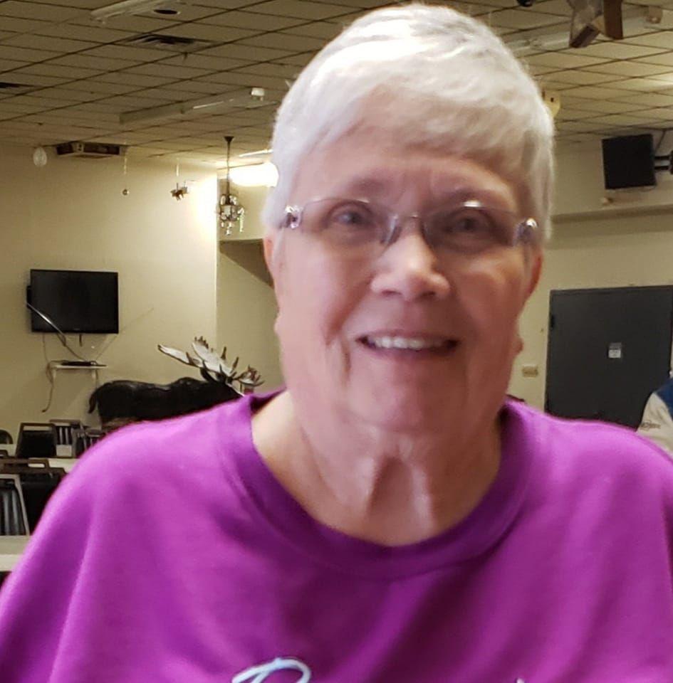 Sandra Davis's Classmates® Profile Photo