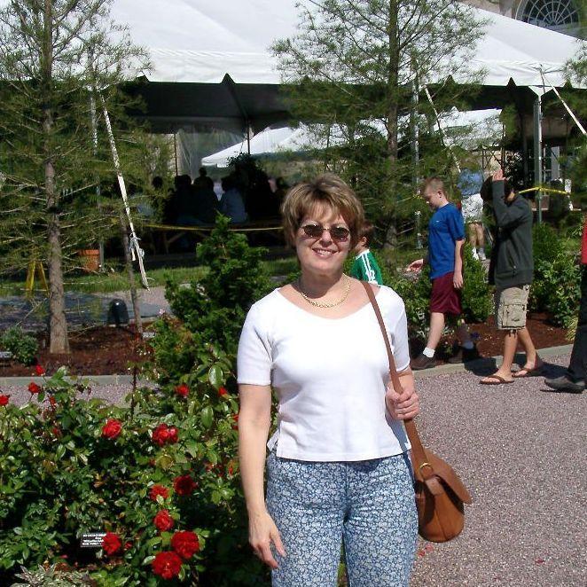 Laraine Abrams's Classmates® Profile Photo