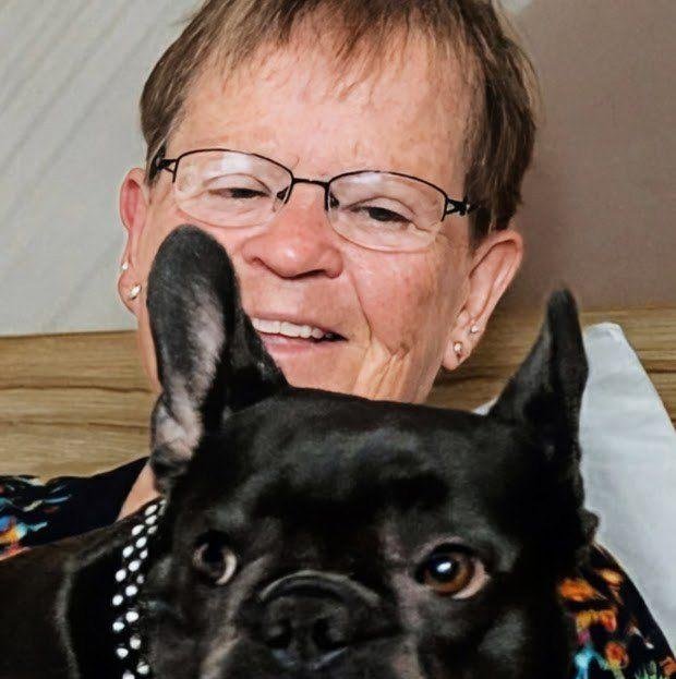 Ruth Hunter's Classmates® Profile Photo