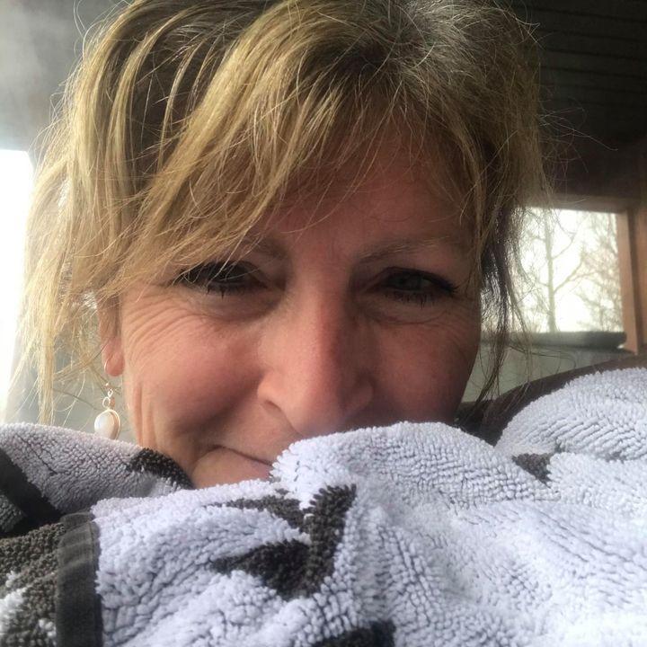Beth Lyon's Classmates® Profile Photo
