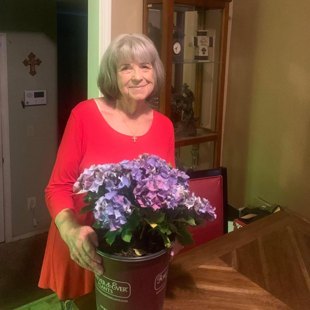 Julia Garrett's Classmates® Profile Photo