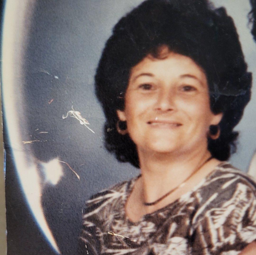 Dawn Therrien's Classmates® Profile Photo