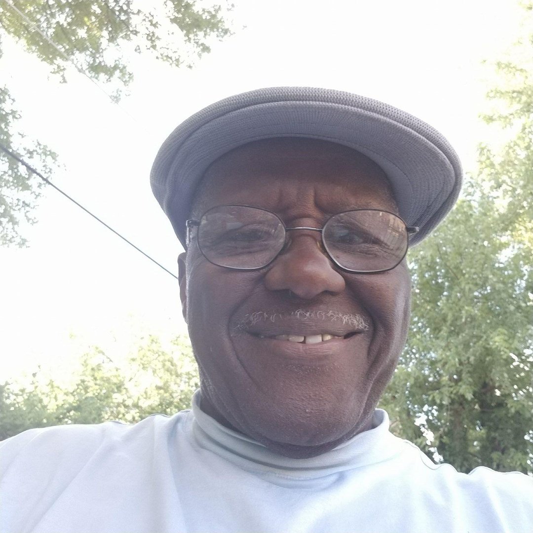 Lloyd Thomas's Classmates® Profile Photo