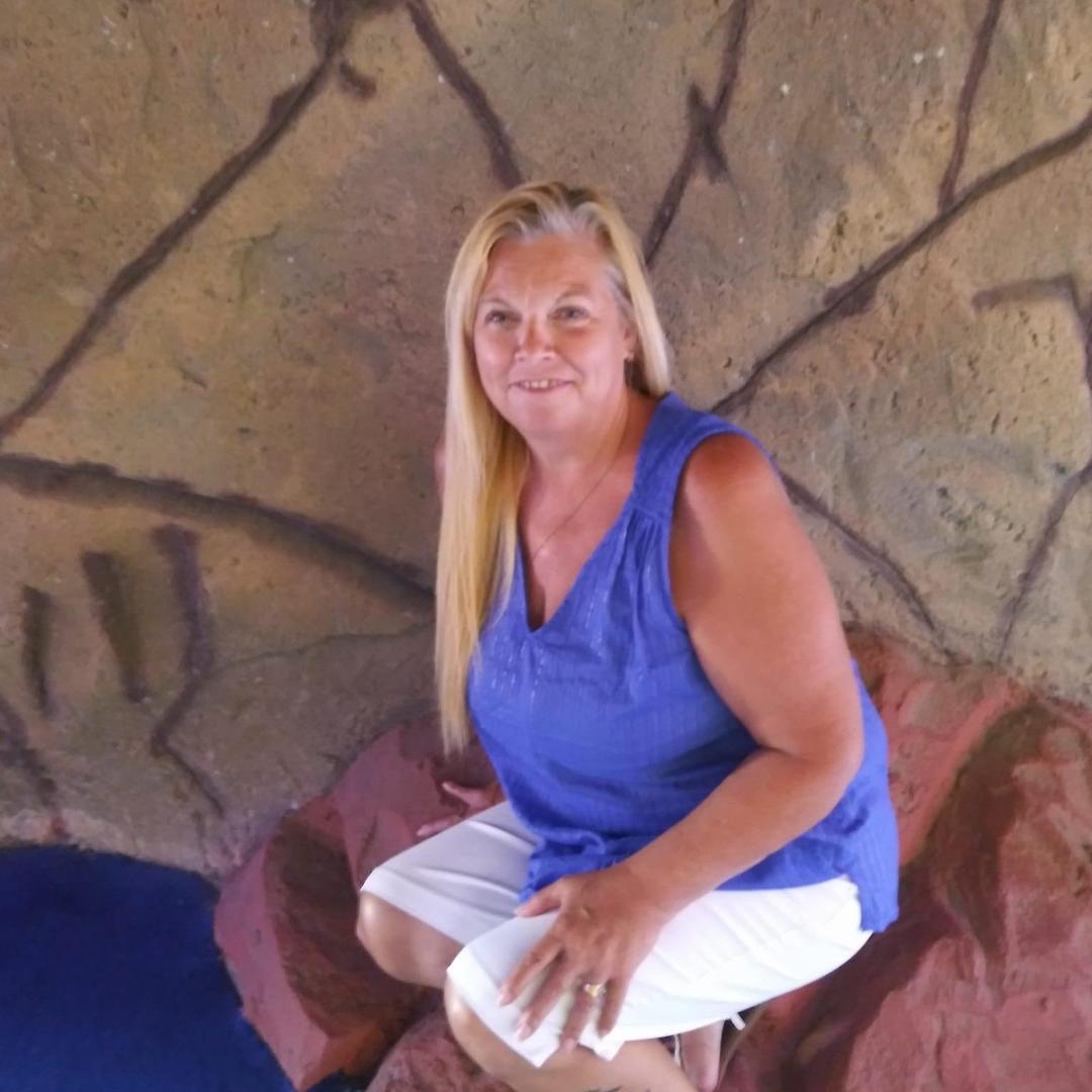Beth Sandwell